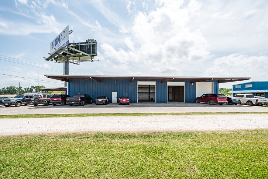 More Photos Of 12586 US-59, Splendora Warehouse For Sale