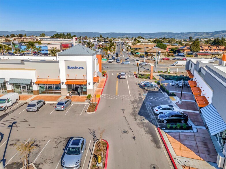 More Photos Of 999 Main St, Watsonville Unknown For Lease