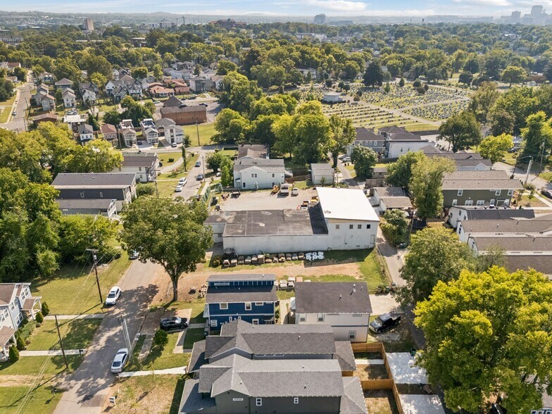 More Photos Of 1715 Pecan St, Nashville Warehouse For Sale