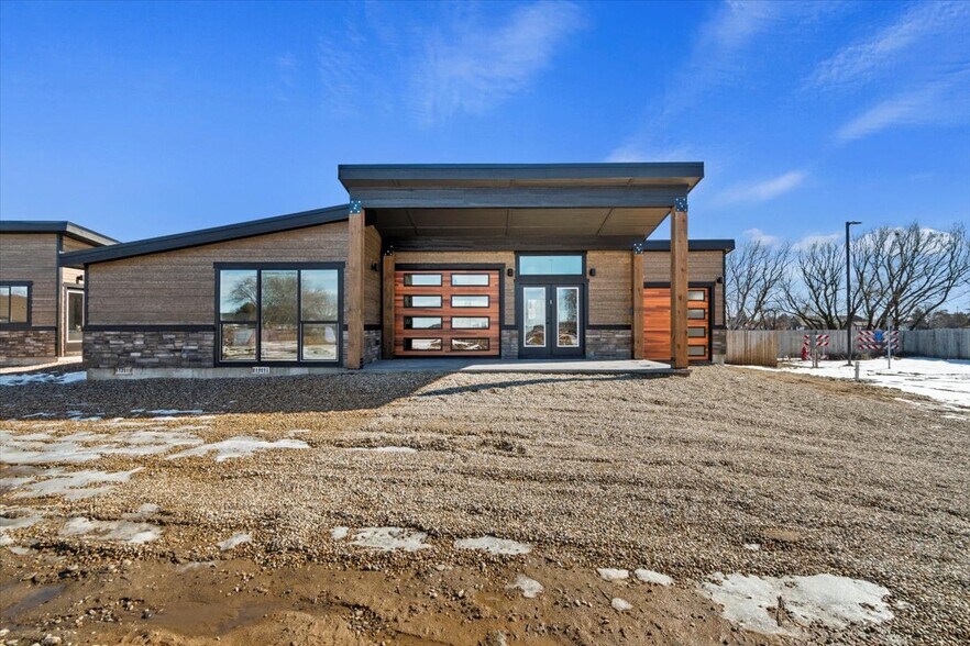 More Photos Of 362-436 W London St, Middleton Manufactured Housing Mobile Home Park For Sale