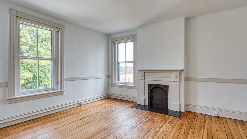 More Photos Of 114 E Franklin St, Richmond Apartments For Sale