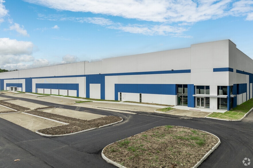 More Photos Of North Campus Pky, Hampton Unknown For Lease