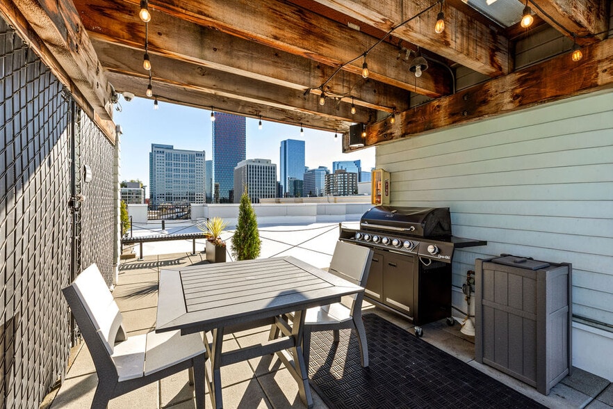 More Photos Of 11101 NE 12th St, Bellevue Apartments For Lease