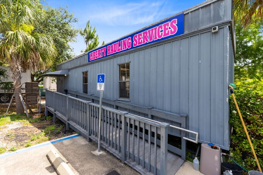 More Photos Of 2585 Jmt Industrial Dr, Apopka Industrial For Sale