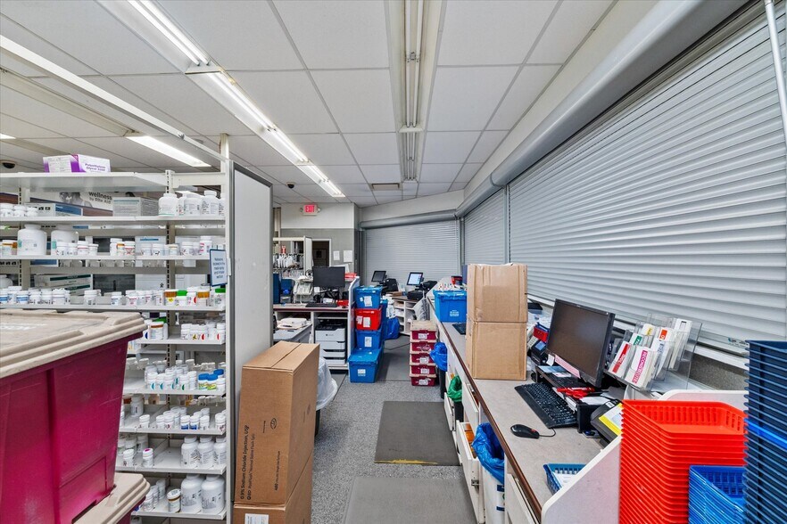 More Photos Of 44 Kings Vlg, Minersville Drugstore For Lease