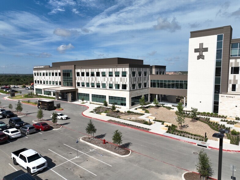More Photos Of 3011 W Loop 1604 N, San Antonio Medical For Lease