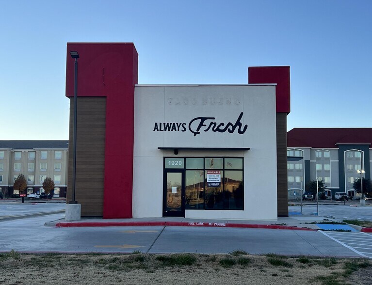 More Photos Of 1920 S Dumas Ave, Dumas Freestanding For Lease