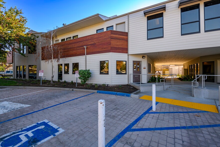 More Photos Of 805 W La Veta Ave, Orange Medical For Lease