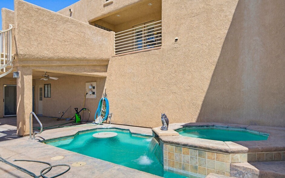 More Photos Of 4501 London Bridge Rd, Lake Havasu City Restaurant For Sale