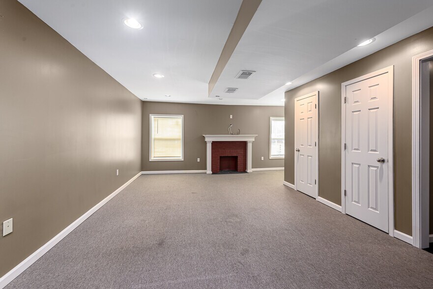 More Photos Of 1809 Minnesota Ave, Kansas City Storefront Retail Residential For Sale