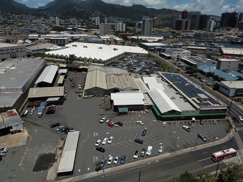 More Photos Of 660 N Nimitz Hwy, Honolulu Distribution For Lease