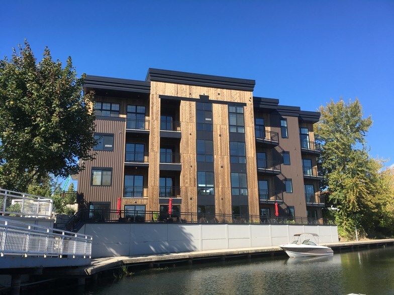 Primary Photo Of 115 E Lake St, Sandpoint Office Residential For Lease