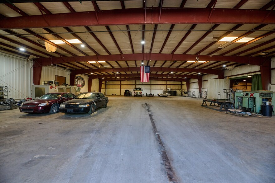 More Photos Of 7464 Sharon Mercer Rd, Mercer General Retail For Sale