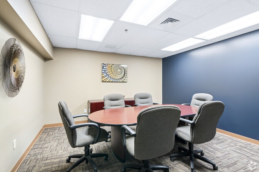 More Photos Of 2709 McGraw Dr, Bloomington Office Residential For Sale