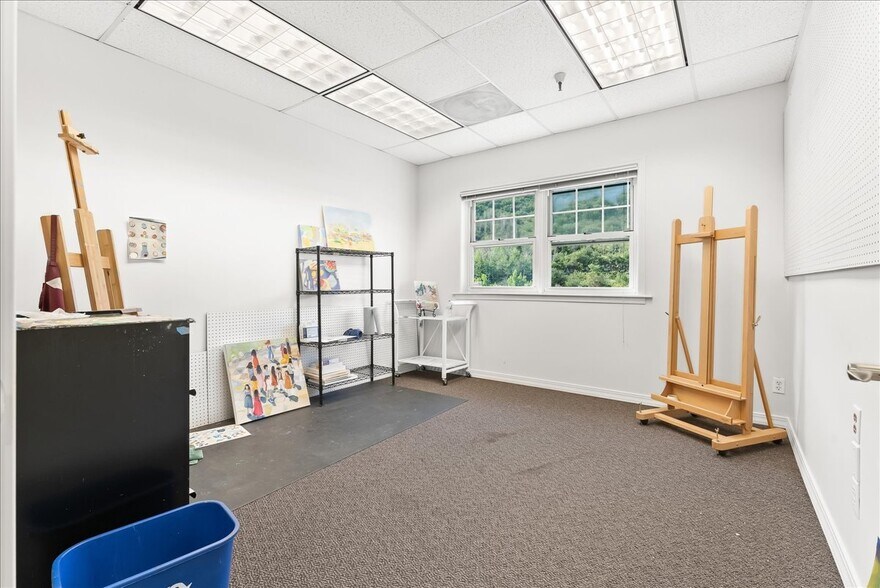 More Photos Of 2052 Prospector Ave, Park City Storefront Retail Office For Lease