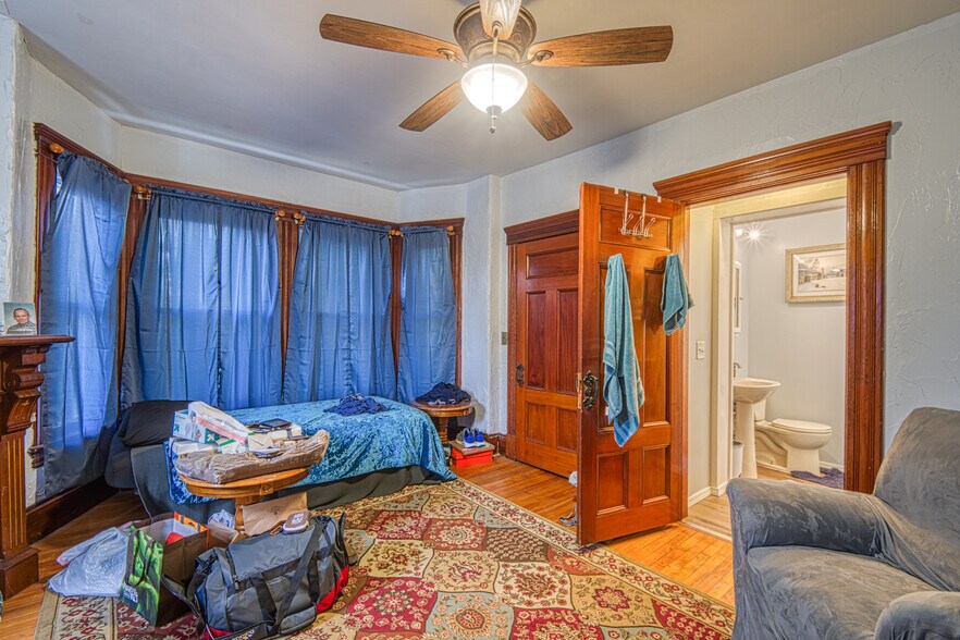 More Photos Of 28 Woodstock Ave, Putnam Specialty For Sale