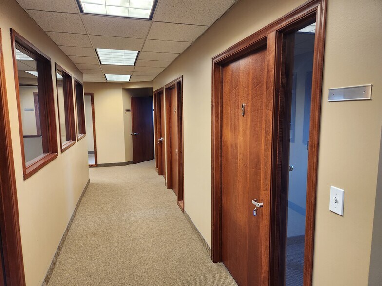 More Photos Of 3352 Sherman Ct, Eagan Medical For Sale