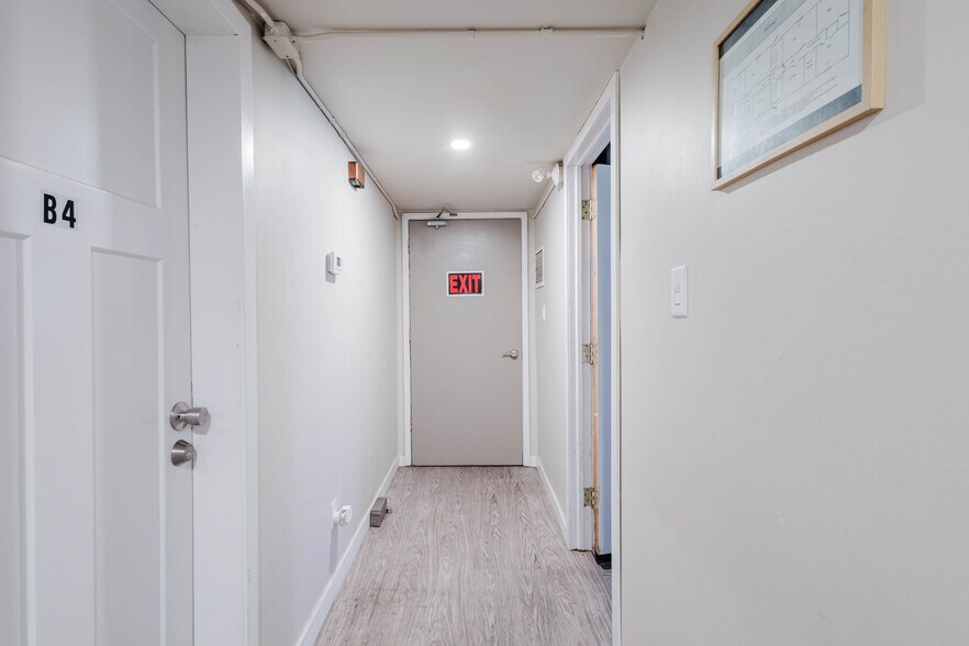 More Photos Of 8504 98 St NW, Edmonton Apartments For Sale