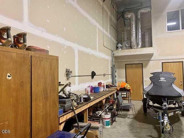 More Photos Of 652 W Dutton Rd, Eagle Point Industrial For Lease