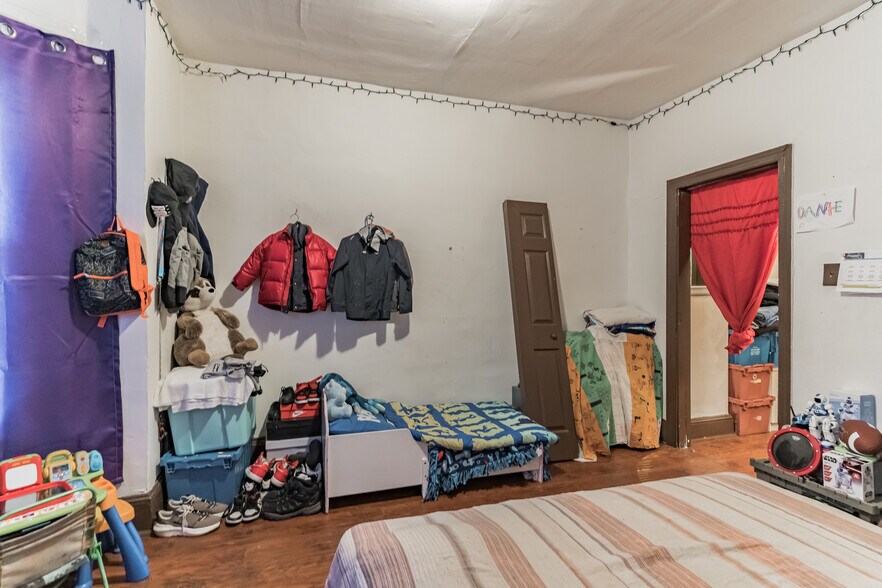 More Photos Of 2803 N 22nd St, Philadelphia General Retail For Sale