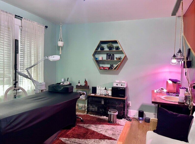 More Photos Of 917 Gallatin Ave, Nashville Freestanding For Lease