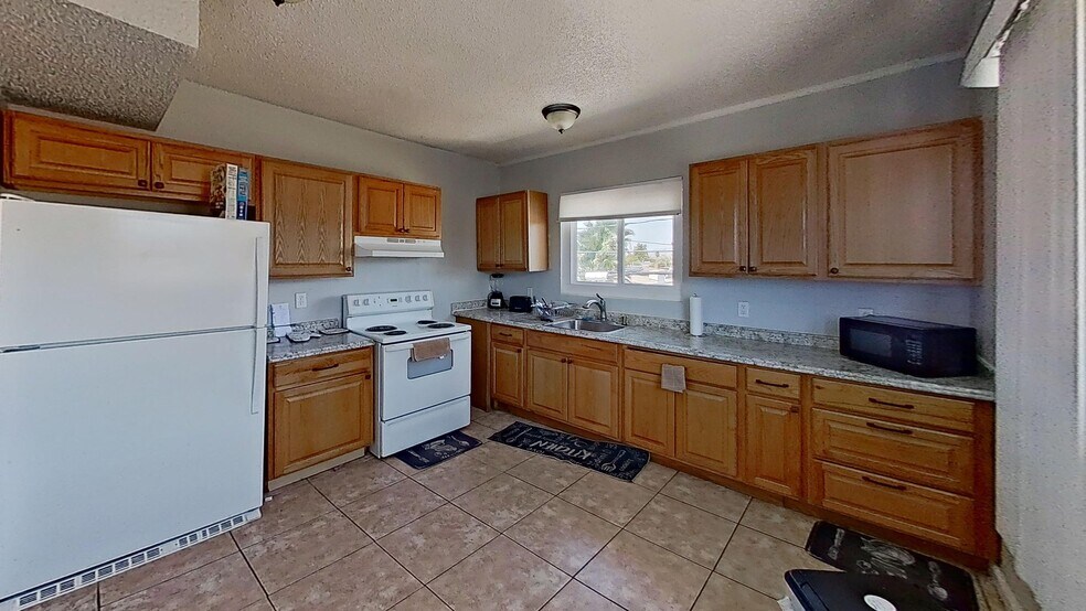 More Photos Of 2213 Sunrise Ave, Las Vegas Apartments For Sale
