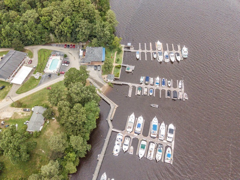 More Photos Of 9100 Wilcox Neck Rd, Charles City Marina For Lease