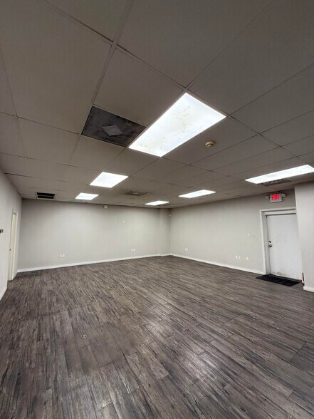 More Photos Of 20 Mincey Blvd, Savannah Warehouse For Lease