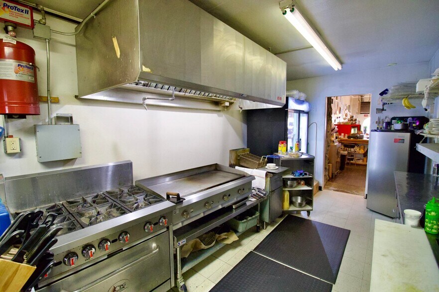 More Photos Of 217 Main st, Aguilar Restaurant For Sale