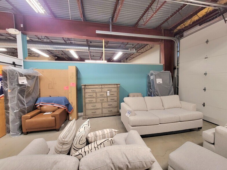 More Photos Of 8365 Wicker Ave, Saint John Department Store For Sale