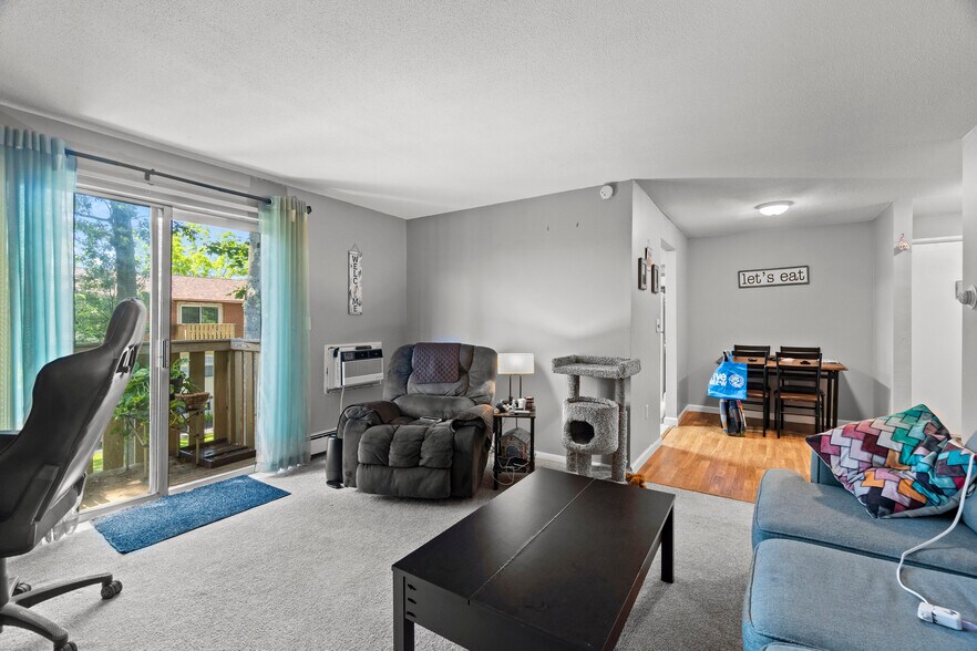 More Photos Of 162-164 Coe Ave, East Haven Apartments For Sale