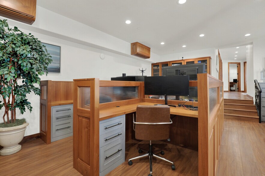 More Photos Of 1403 N El Camino Real, San Clemente Office For Lease