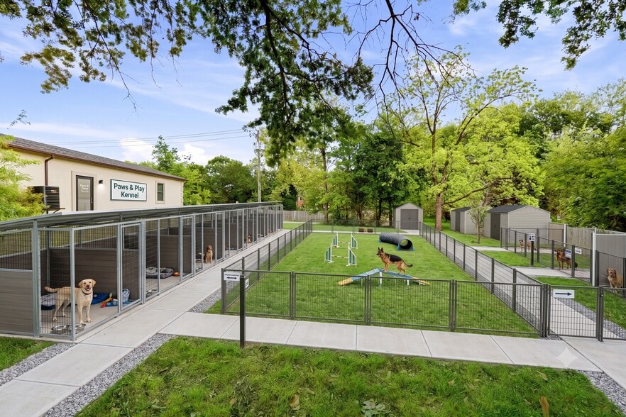 More Photos Of 109 Broadview Ave, Warrenton Storefront Retail Office For Sale