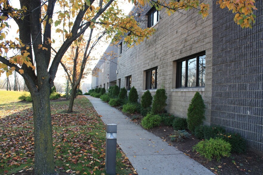 Primary Photo Of 1050 Valley Brook Ave, Lyndhurst Warehouse For Lease