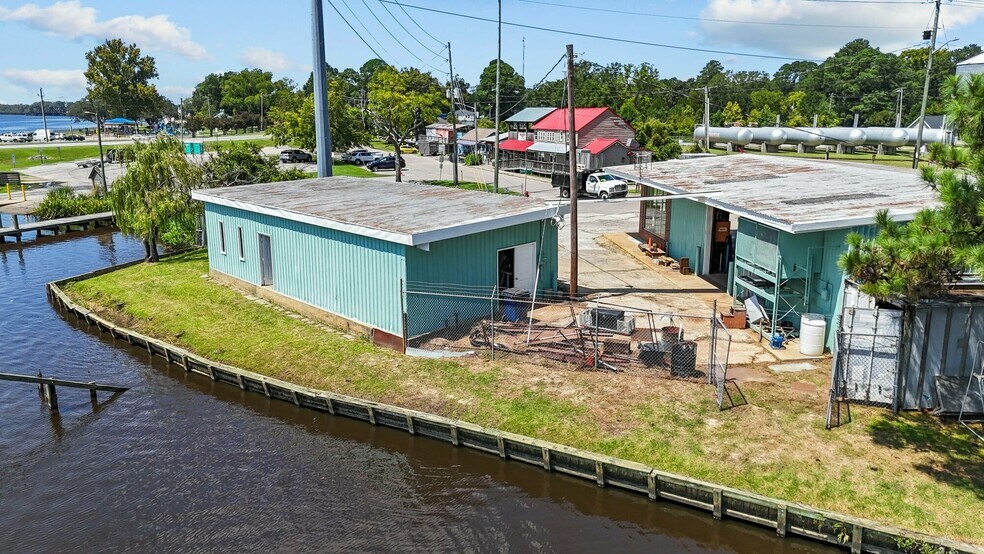 More Photos Of 1054 E Main St, Washington General Retail For Sale