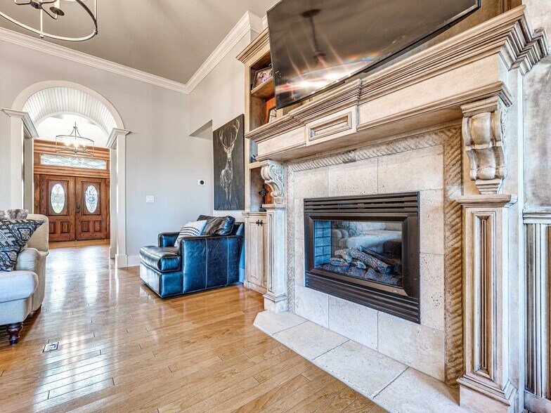 More Photos Of 18509 Brangus Rd, Shawnee Specialty For Sale