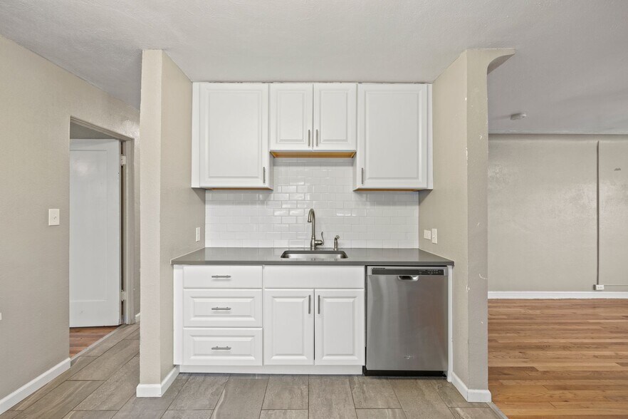 More Photos Of 3525 S Bannock St, Englewood Apartments For Sale