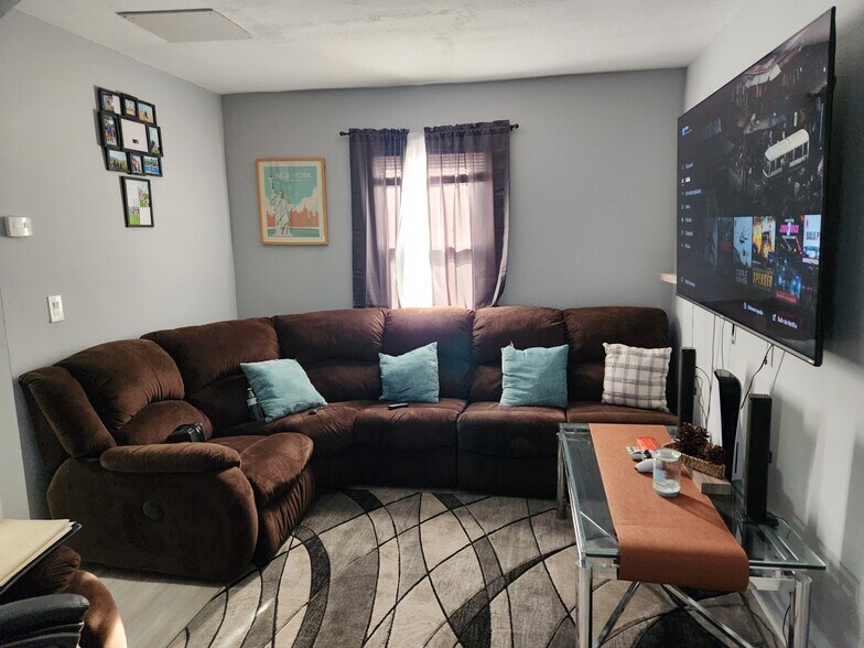 More Photos Of 90 Old Quogue Rd, Riverhead Apartments For Sale