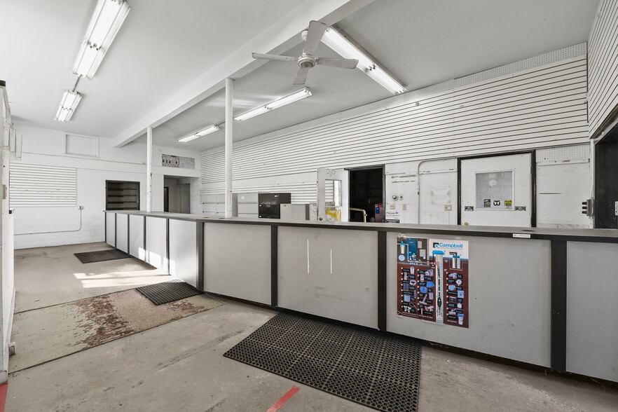 More Photos Of 1311 East St, Pittsfield Warehouse For Sale