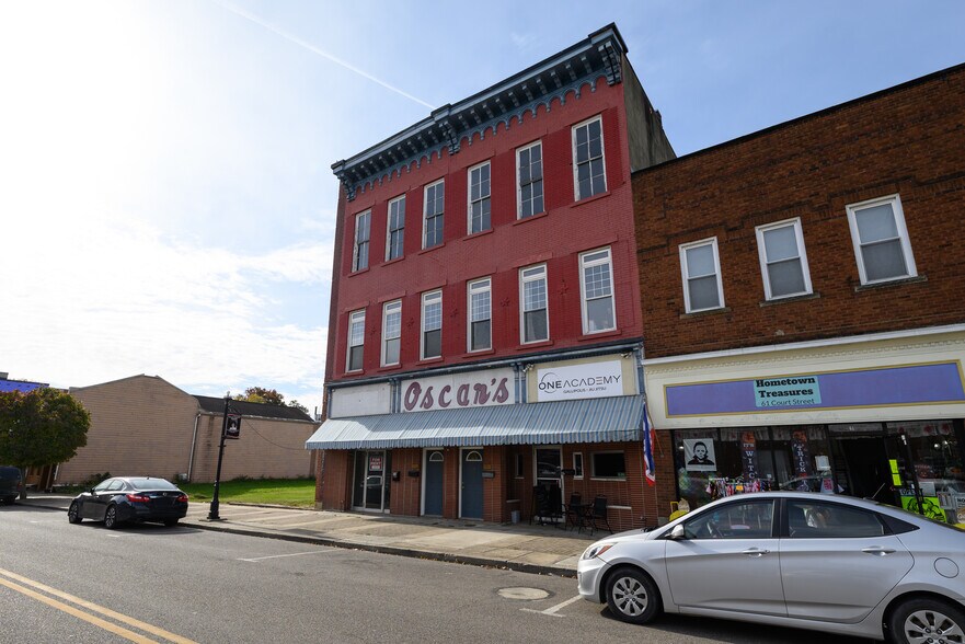 More Photos Of 57-59 Court St, Gallipolis Storefront Retail Residential For Sale