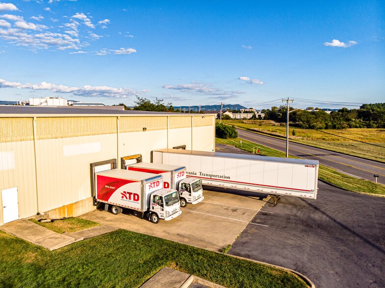 More Photos Of 880 Acorn Dr, Harrisonburg Distribution For Lease