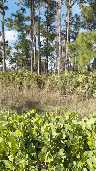 Primary Photo Of 2174 NW Commerce Lakes Dr, Port Saint Lucie Manufacturing For Sale