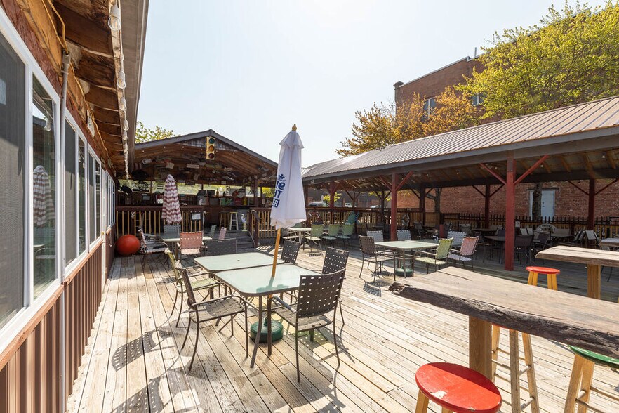 More Photos Of 24 S First St, Fulton Restaurant For Sale