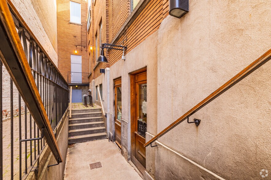 More Photos Of 1375 Av Laurier E, Montr&#233;al Storefront Retail Residential For Lease