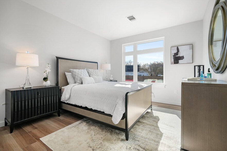 More Photos Of 22 Washington St, Weymouth Apartments For Lease