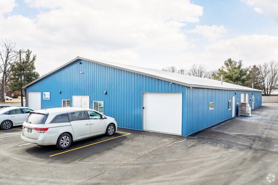 More Photos Of 4510 Femrite Dr, Madison Light Manufacturing For Lease