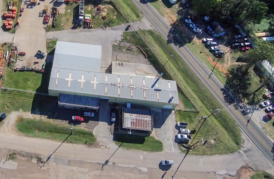 More Photos Of 6031 Fm 2767, Tyler Warehouse For Sale
