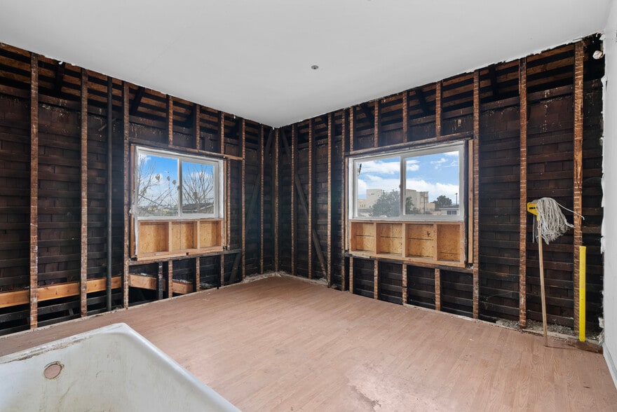More Photos Of 4441 Avalon Blvd, Los Angeles Apartments For Sale