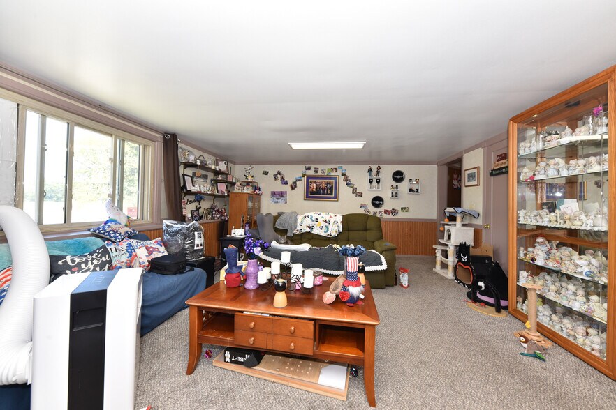 More Photos Of N96W20275 County Line Rd, Menomonee Falls Multifamily For Sale