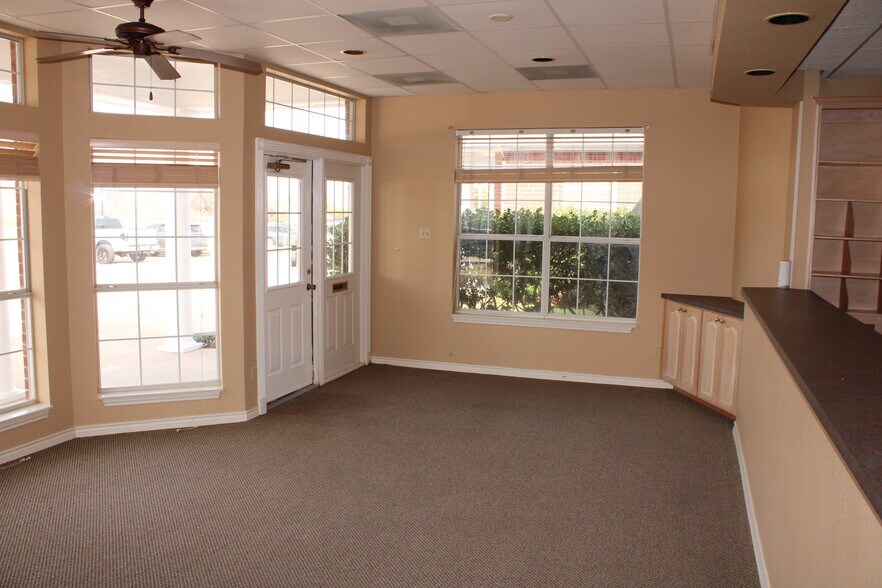 More Photos Of 6407 Colleyville Blvd, Colleyville Medical For Lease